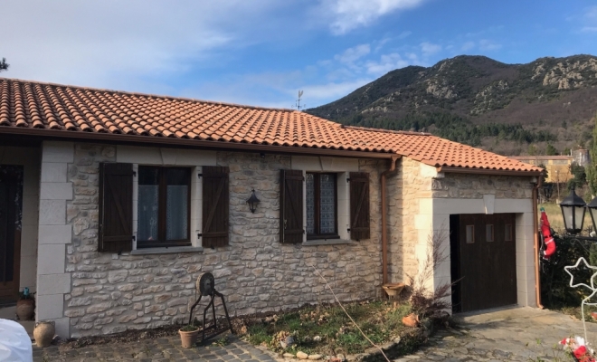 Réalisation d'une façade à la chaux façon pierre Alès, Lunel, La Façon d'Antoine