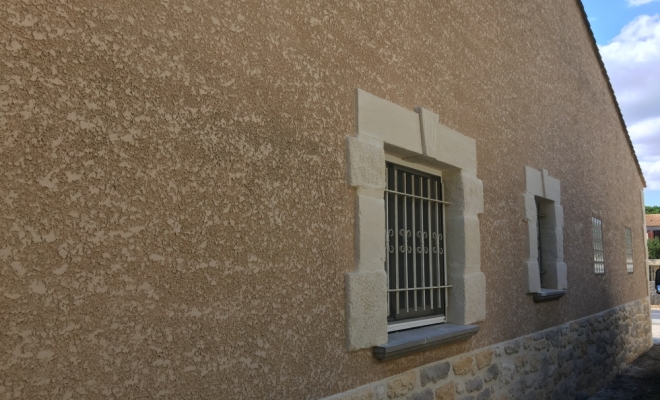 Réalisation d'une façade a la chaux semi pierre et torchi Alès, Lunel, La Façon d'Antoine